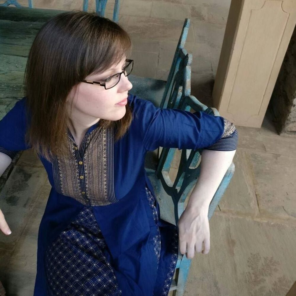 Meet your Posher, Lex